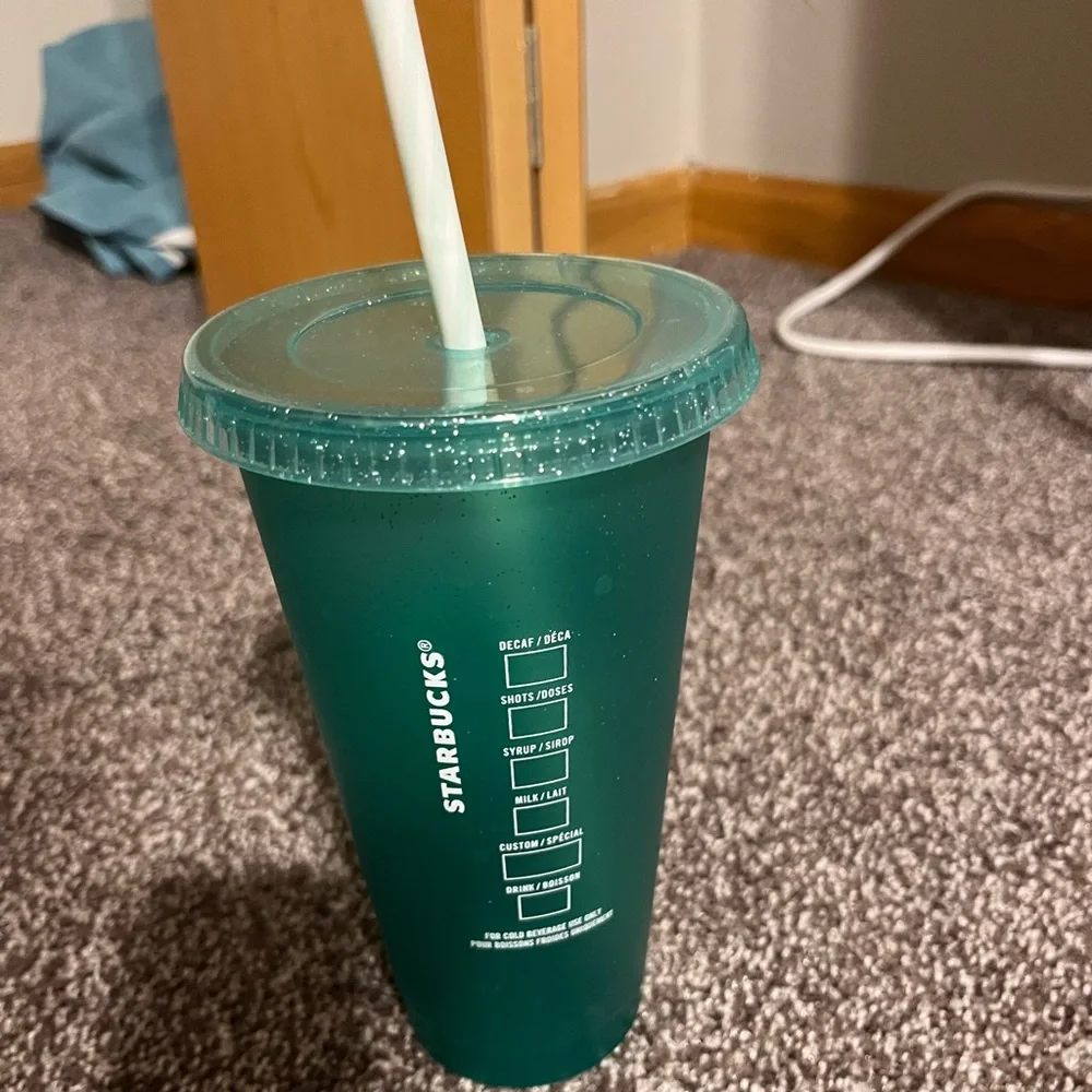 Starbucks 24oz Poinsettia Green Holiday Glitter Tumbler with Lid and Straw